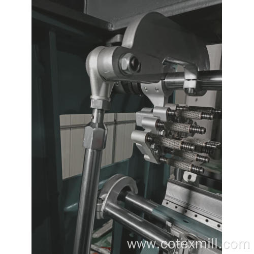 Warp knitting machine bracket